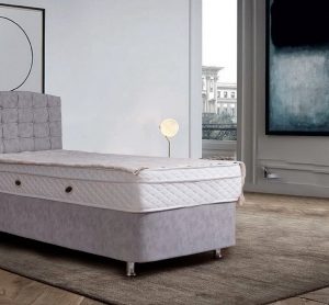 Κρεβάτι ντυμένο Fey-Lanfe